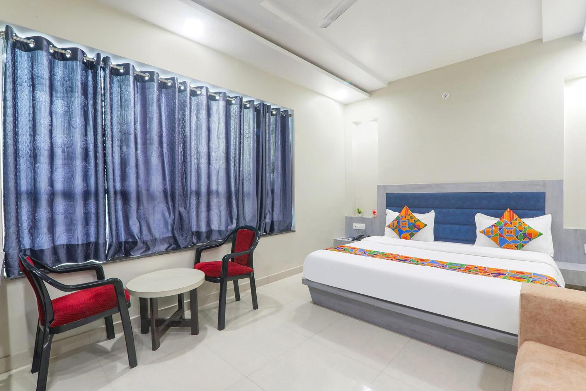 Fabexpress Grand Inn I Chinhat Ngoại thất bức ảnh